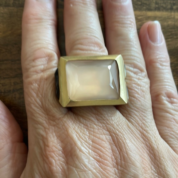 H. Stern Gold Nouveau Deco Ring with Rose Quartz, Smoky Quartz, and Prasiolites. - Picture 3 of 10